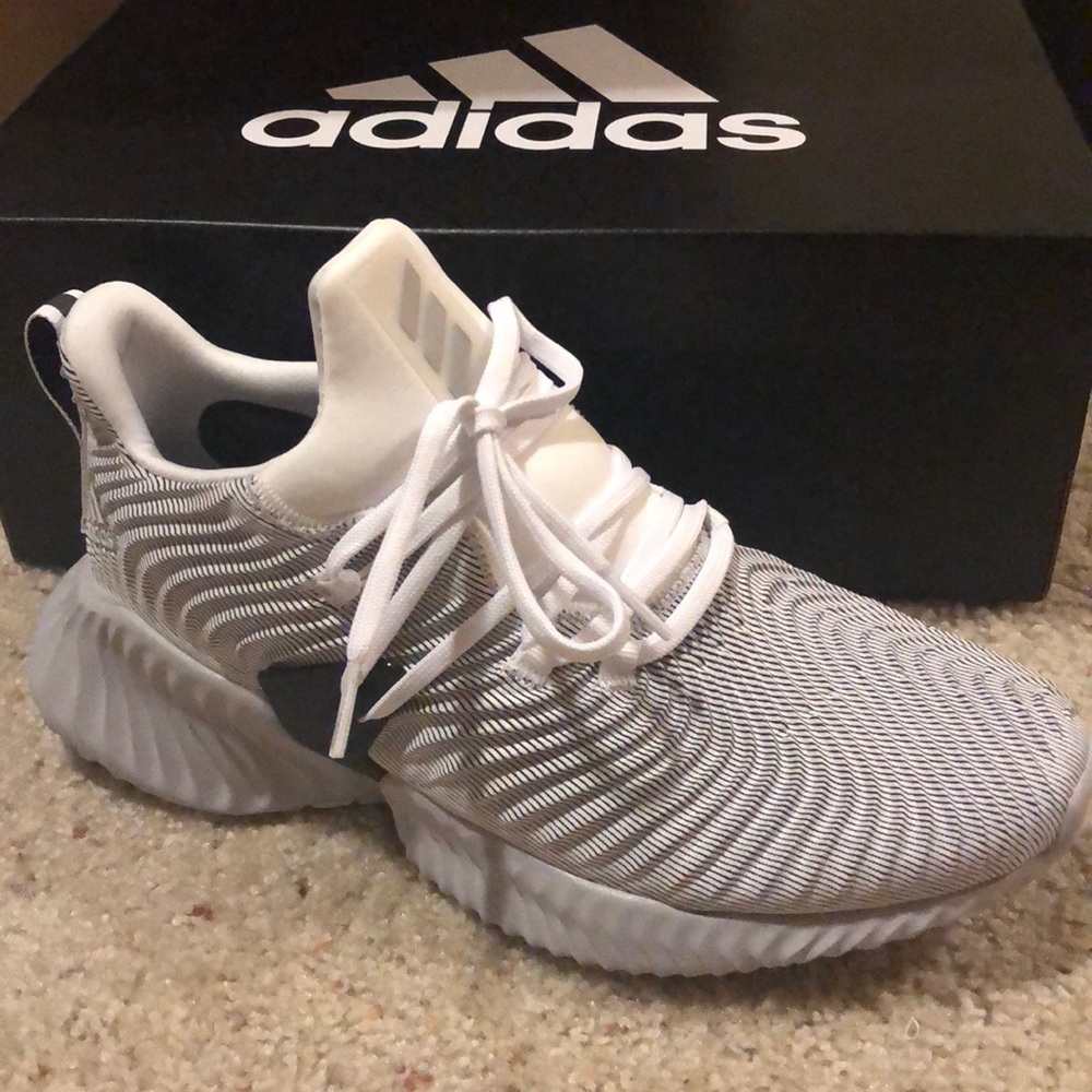 Brand New Adidas Alphabounce Instinct Shoes